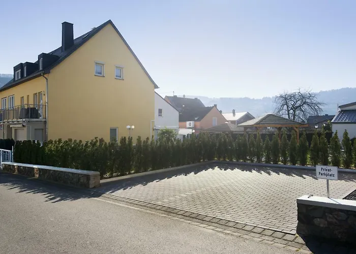 Gaestehaus Edith, 3-sterne, 2-4 Personen * Trittenheim